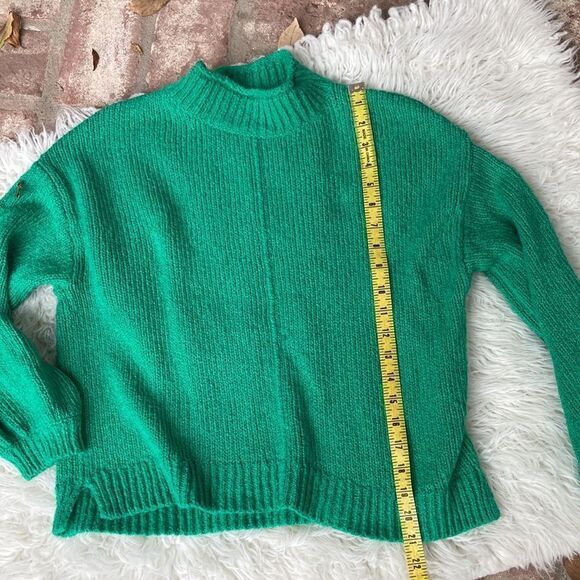BP Green Long Sleeve Crewneck Pullover Sweater Size XS - Picture 8 of 9